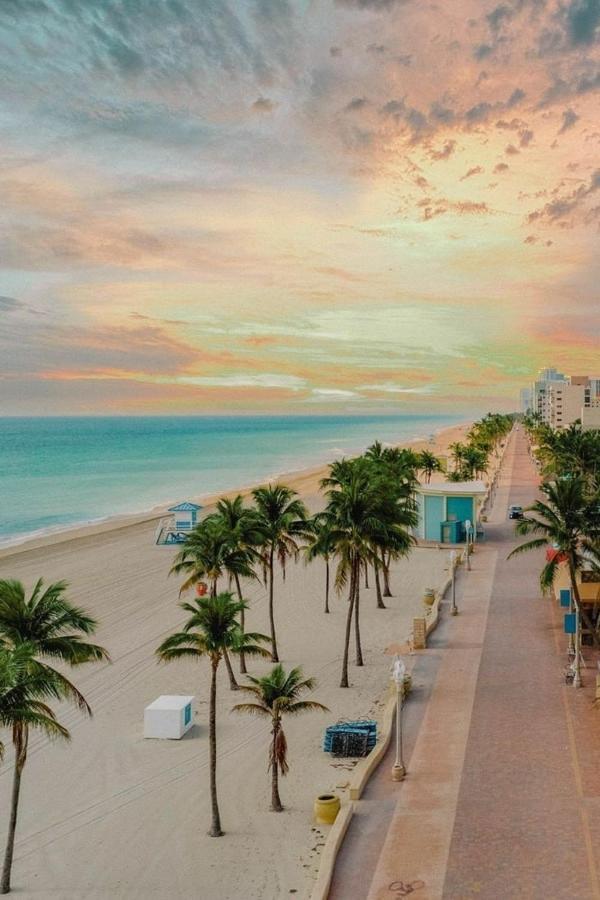 Downtown Hollywood Holiday Retreat Dania Beach Exterior foto